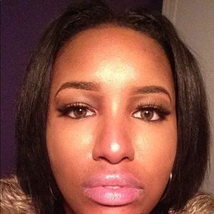 Meet your Posher, Tiera